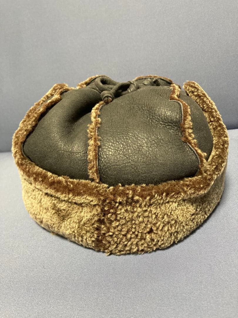 【BURBERRY】バーバリー　エスキモー型　イタリア　帽子　大人　皮 冬