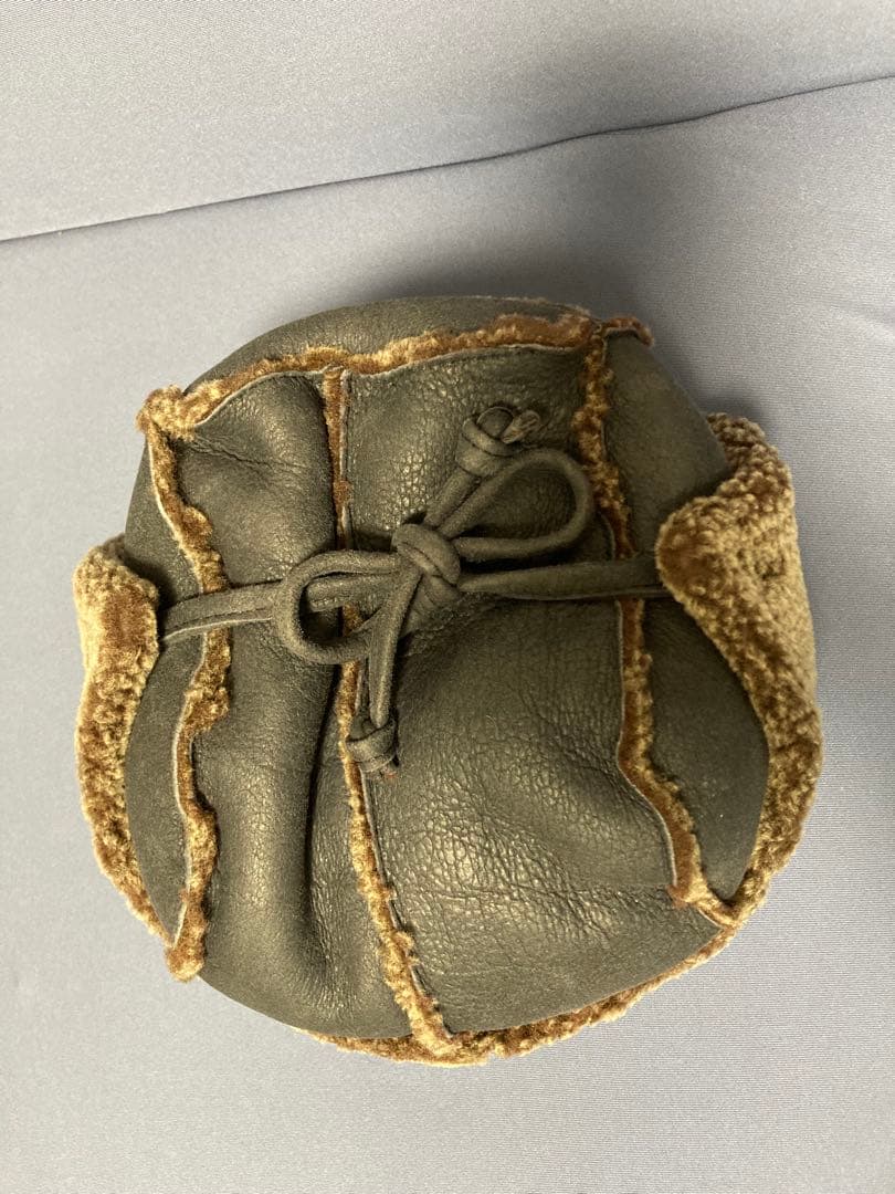 【BURBERRY】バーバリー　エスキモー型　イタリア　帽子　大人　皮 冬