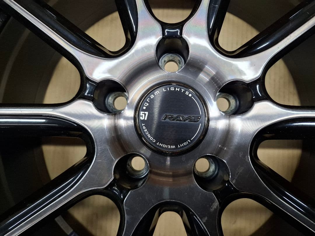 レイズ グラムライツ ホイール 4本 7.5J 18インチ 114.3　送料込み