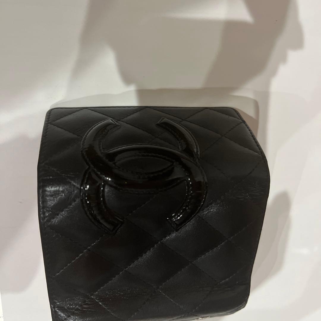 ビックバンウニコ CHANELキーケース