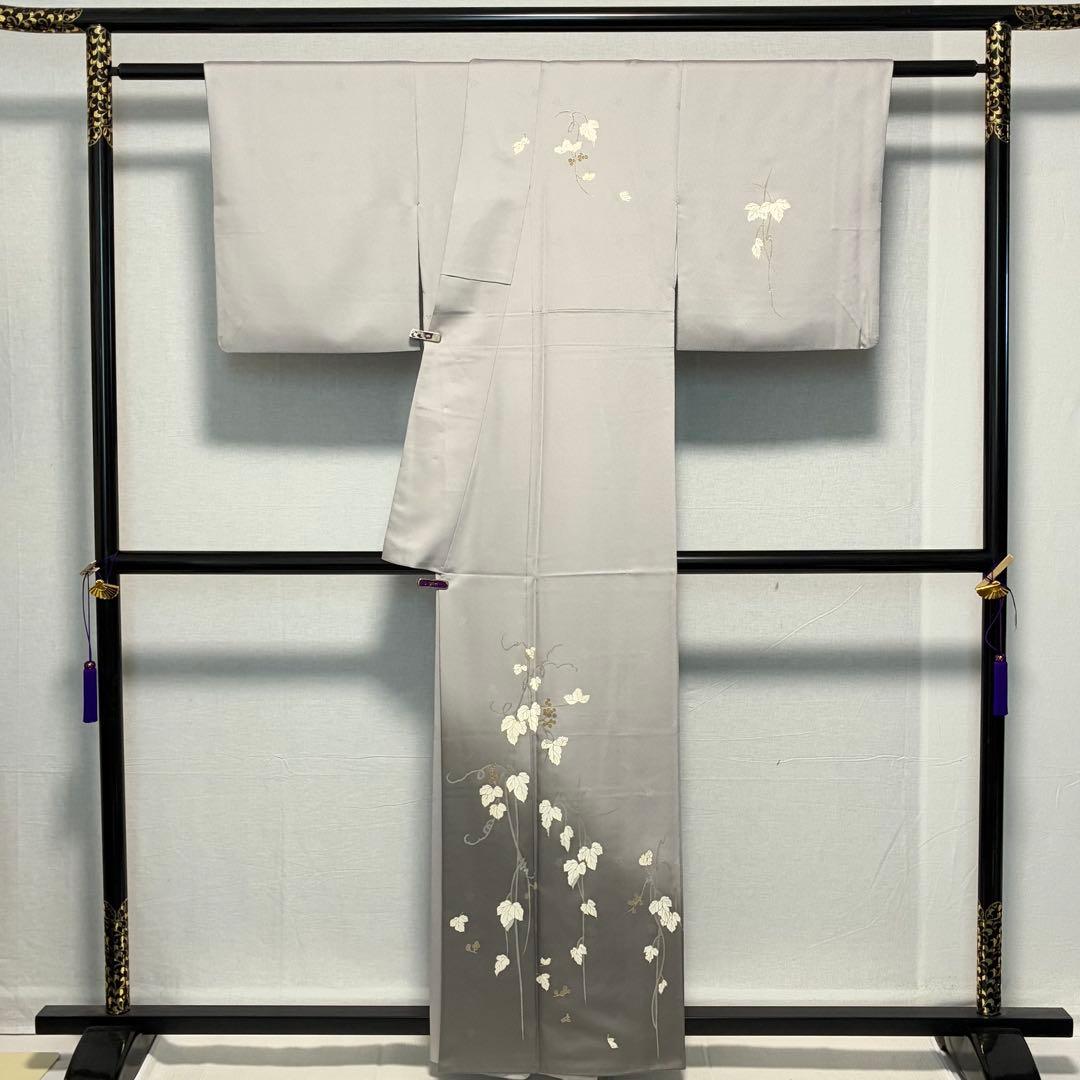 D212 訪問着　蔦の葉　グレー　一つ紋　正絹　着物　袷　極美品