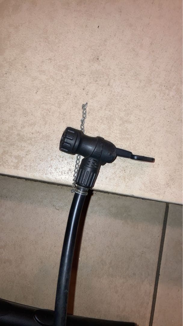 (送料込み)テニスボール保存容器 10本セット