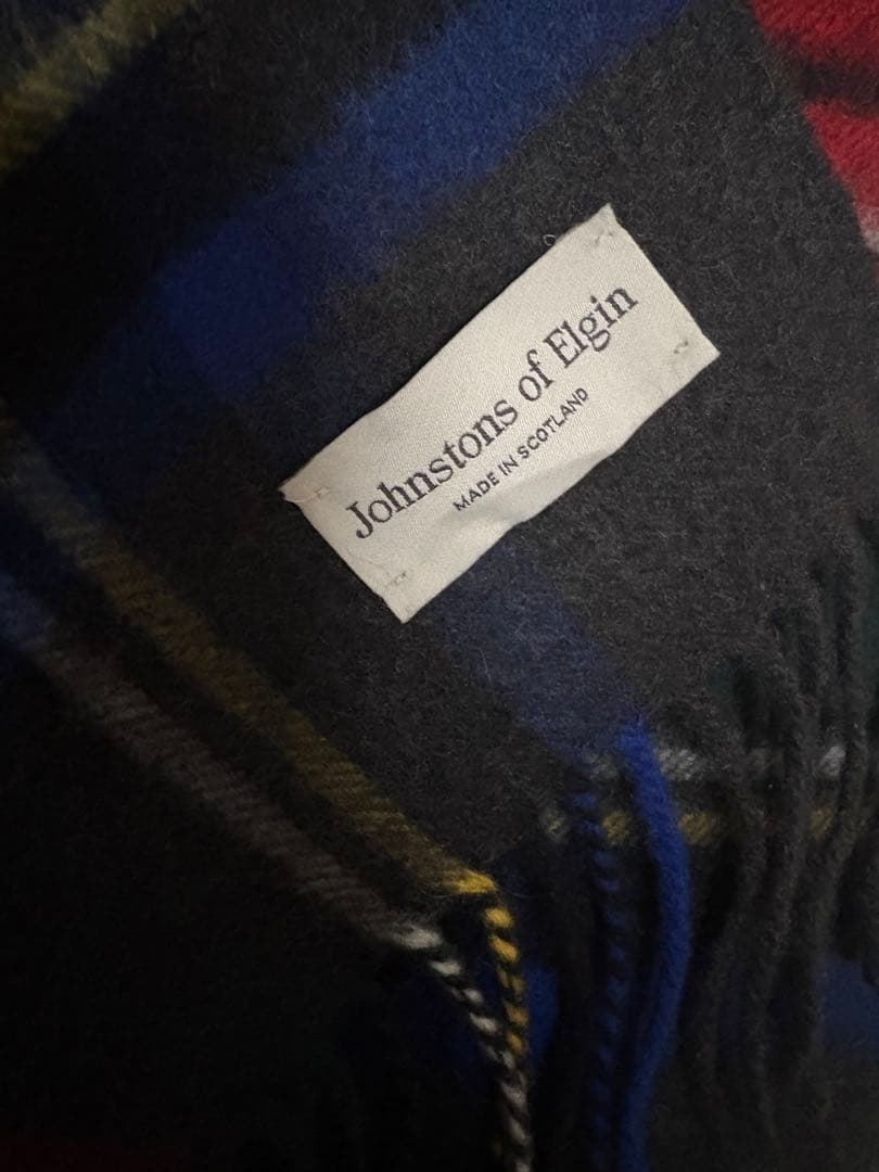 Johnstons of Elgin タータンチェックマフラー