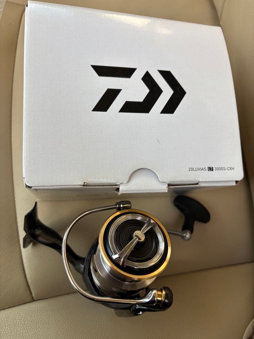 DAIWA LUVIAS LT3000S-CXH スピニングリール