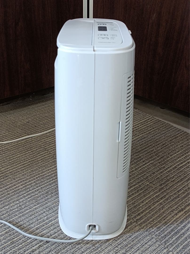 八5147【Panasonic】2018年製　衣類乾燥除湿機 F-YZR60