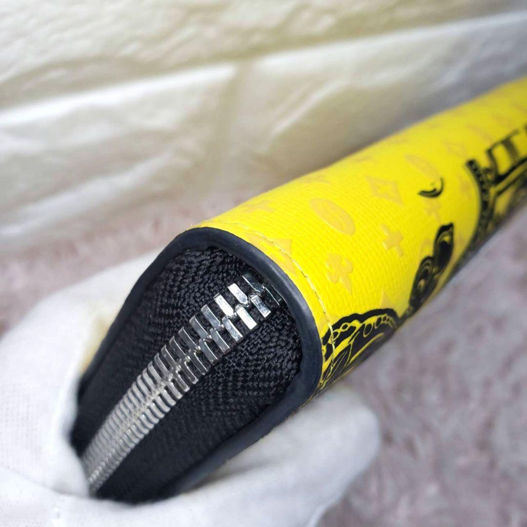 最新モデル極美品CASTELBAJAC カステルバジャック 総柄 ハーフ折り財布