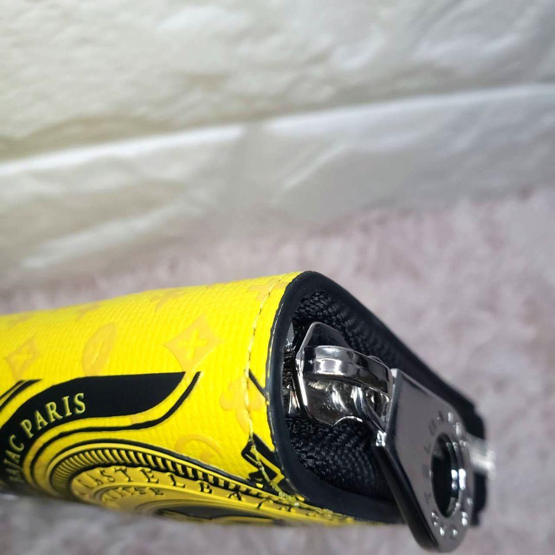 最新モデル極美品CASTELBAJAC カステルバジャック 総柄 ハーフ折り財布