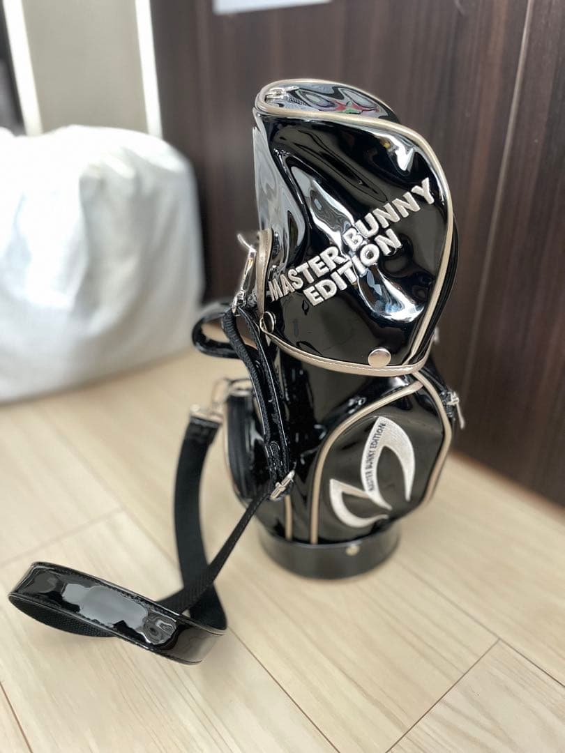MASTER BUNNY EDITION ラウンドミニバッグ