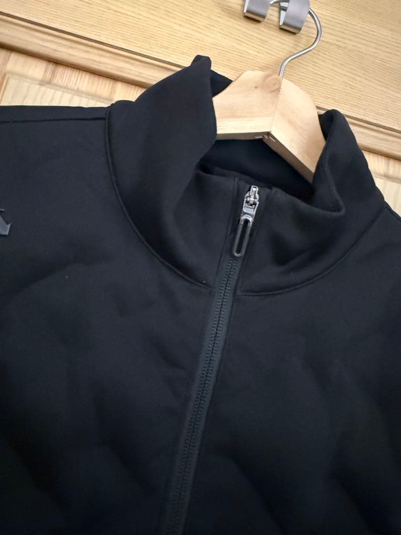 デサント ゴルフ ダウンジャケット