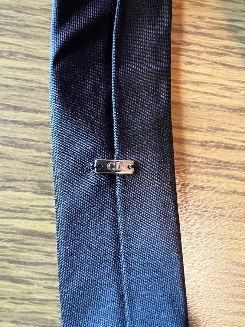 美品 DIOR HOMME ワンポイント ソリッド ナロータイ ネクタイ 黒