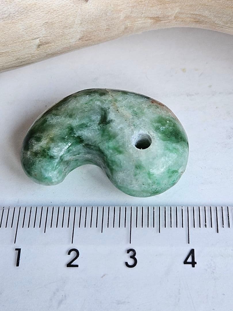 糸魚川 大和型 翡翠勾玉