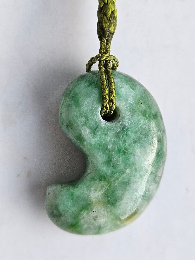 糸魚川 大和型 翡翠勾玉