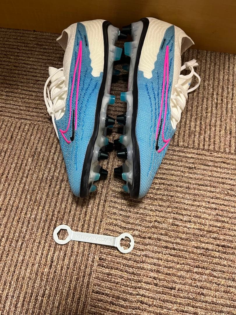 Nike Phantom GT スパイクシューズ