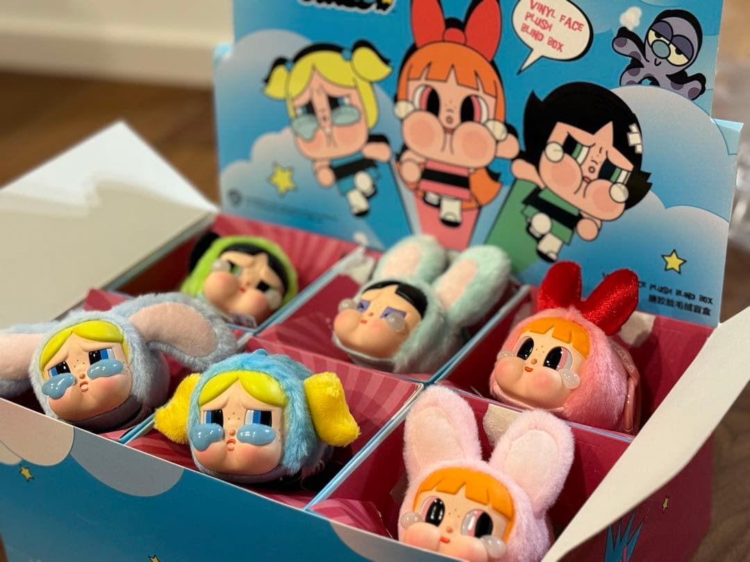 POPMART パワパフ　CRYBABY クライベイビー