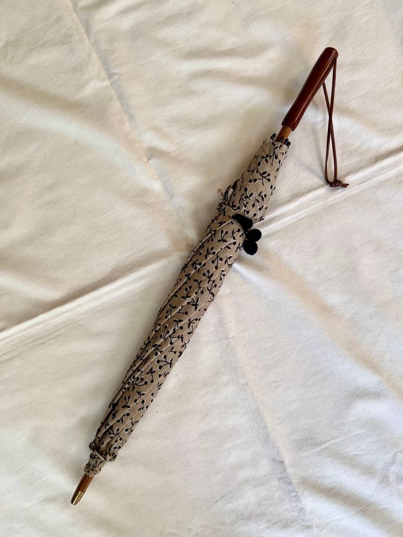 出品10/31まで！Lisette オンブレル　スリーズ　日傘　さくらんぼ