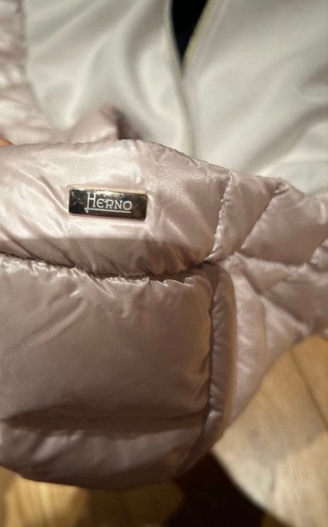 HERNO ダウンポンチョ