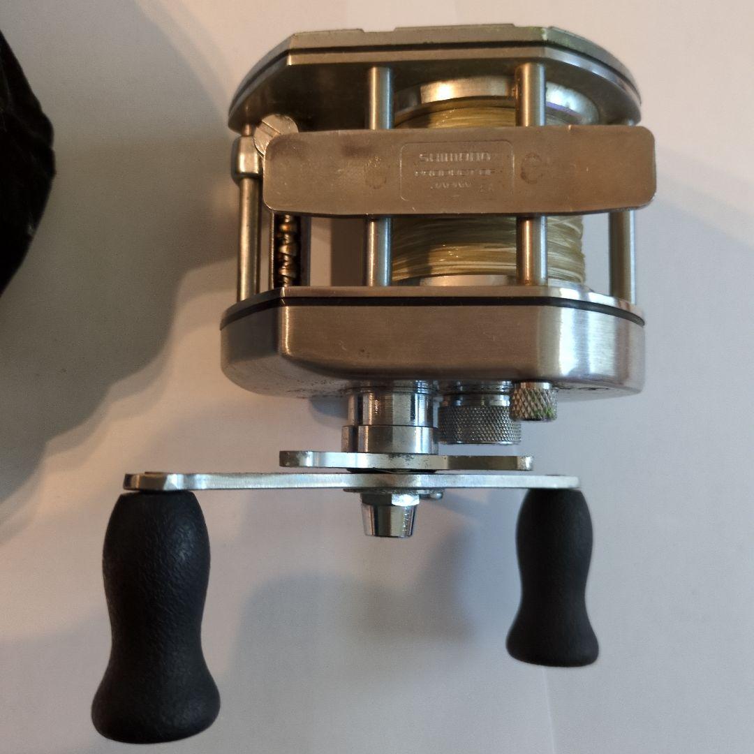 シマノ　ベイトリール　バンタム　400