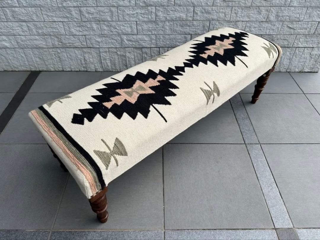 Ne WORKS キリム刺繍 木製脚ベンチスツール
