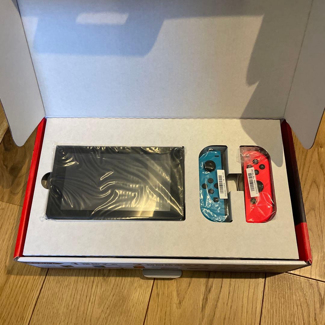 極美品　完品　Nintendo Switch バッテリー継続時間長くなったモデル