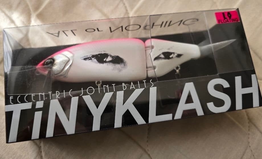 DRT タイニークラッシュ レベルアイ rebel eye replica