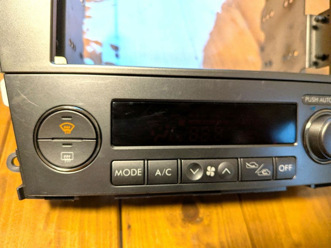 【送料込!!】スバル レガシィ（BP/BL）7型オーディオパネル 絶版品