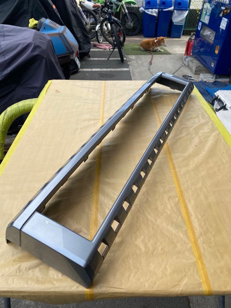 ランドクルーザー 250 グリル モールディング VX