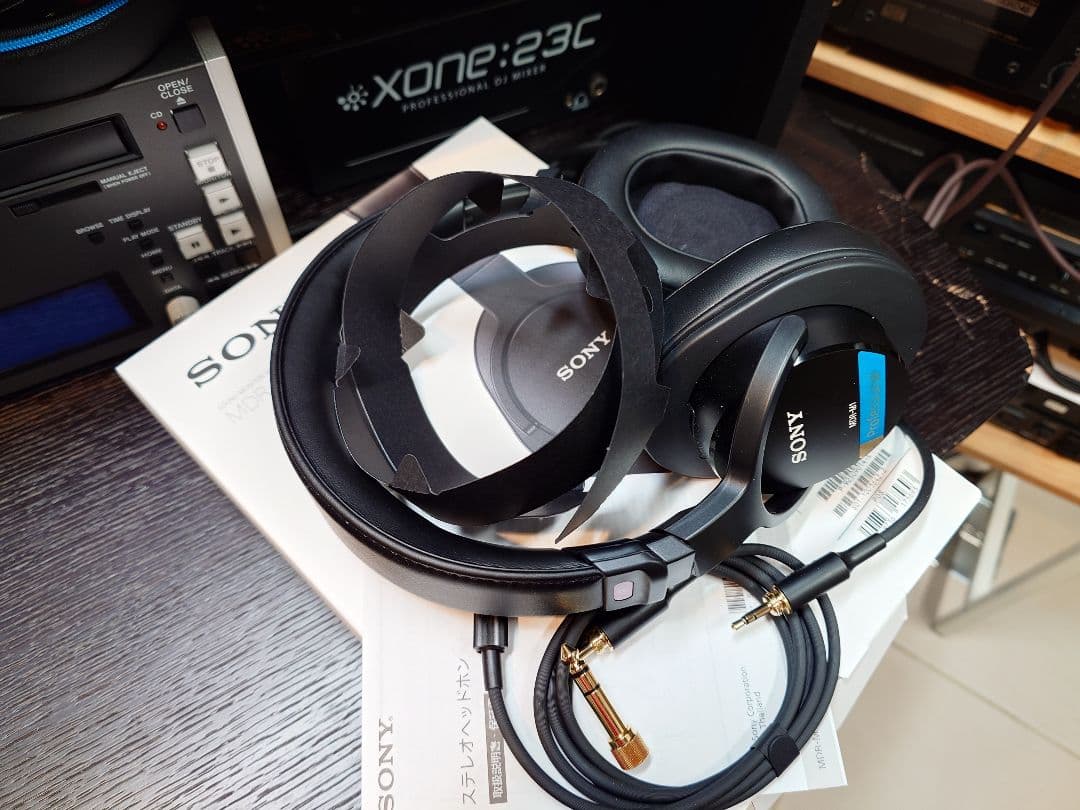 SONY MDR-M1 モニターヘッドホン