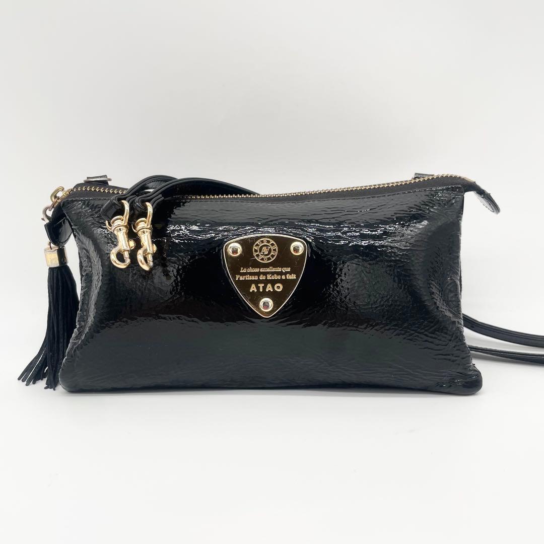ATAO アタオ　ブーブー　ショルダーバッグ　エナメル　タッセル　ブラック