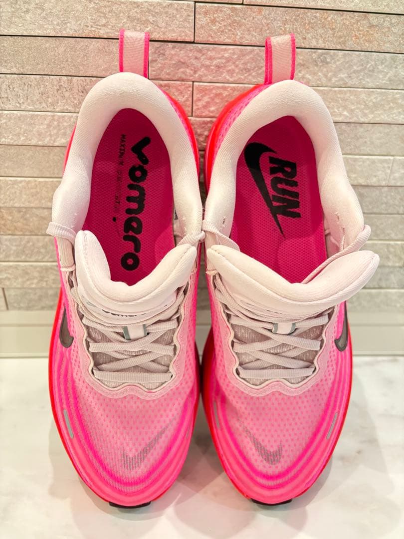 ナイキ26cm ボメロプラスピンク　NIKE VOMERO PLUS