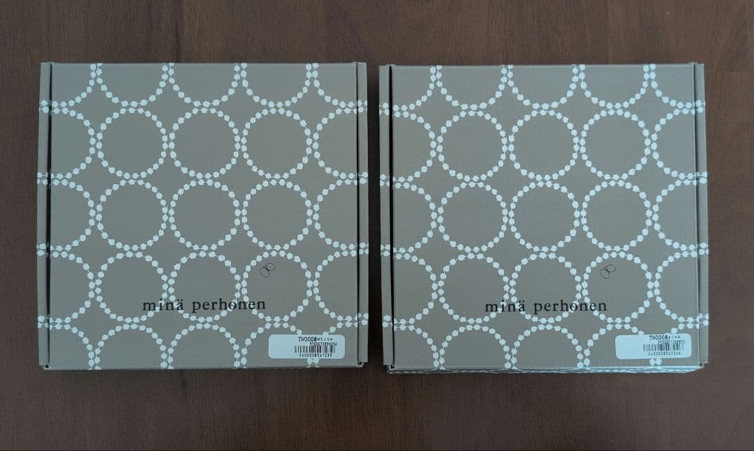 ミナペルホネン　タンバリン プレート 小 ピンク＆ホワイト