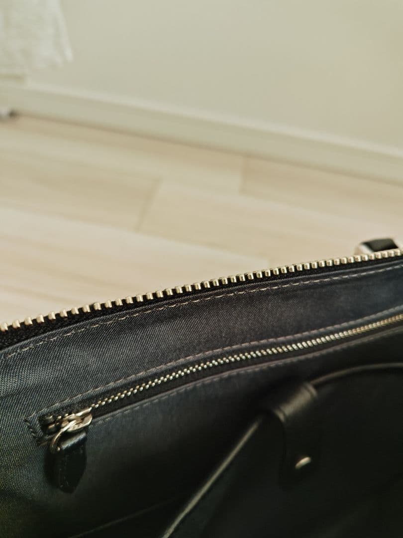 新品　未使用　ビジネスレザーファクトリー　ブラック