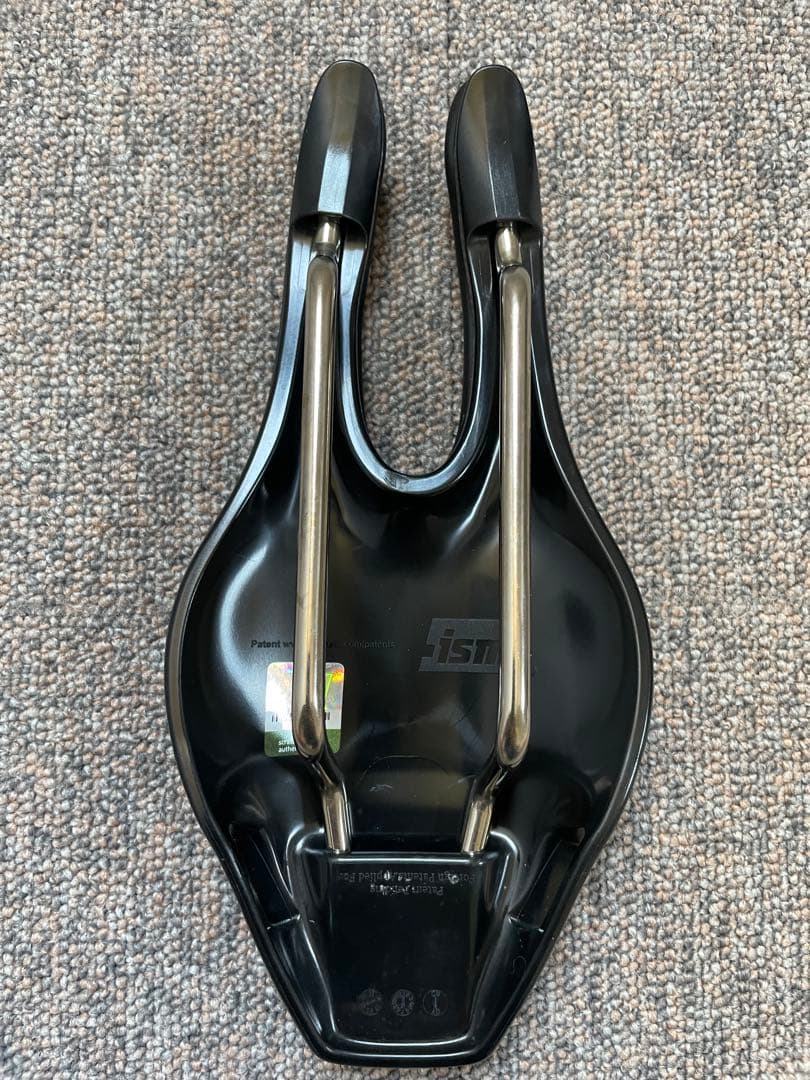 ISM PN3.0 サドル ブラック 30