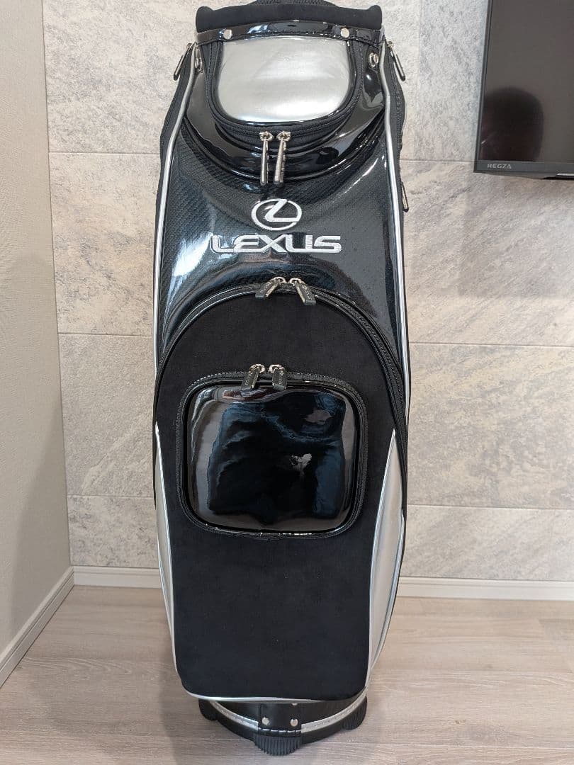 ☆非売品☆　レクサス ゴルフバッグ・キャディバッグ(ゴルフボールおまけ付き)