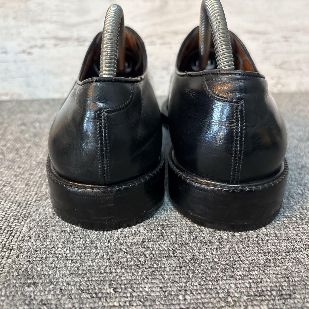 サルバトーレフェラガモ レザーシューズ ストレートチップ 黒 7.5