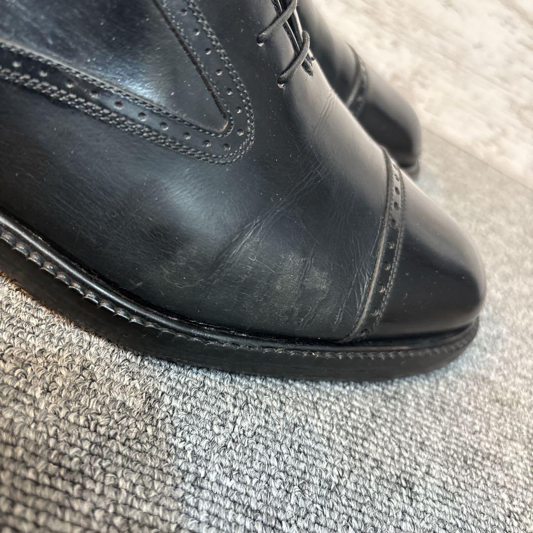 サルバトーレフェラガモ レザーシューズ ストレートチップ 黒 7.5