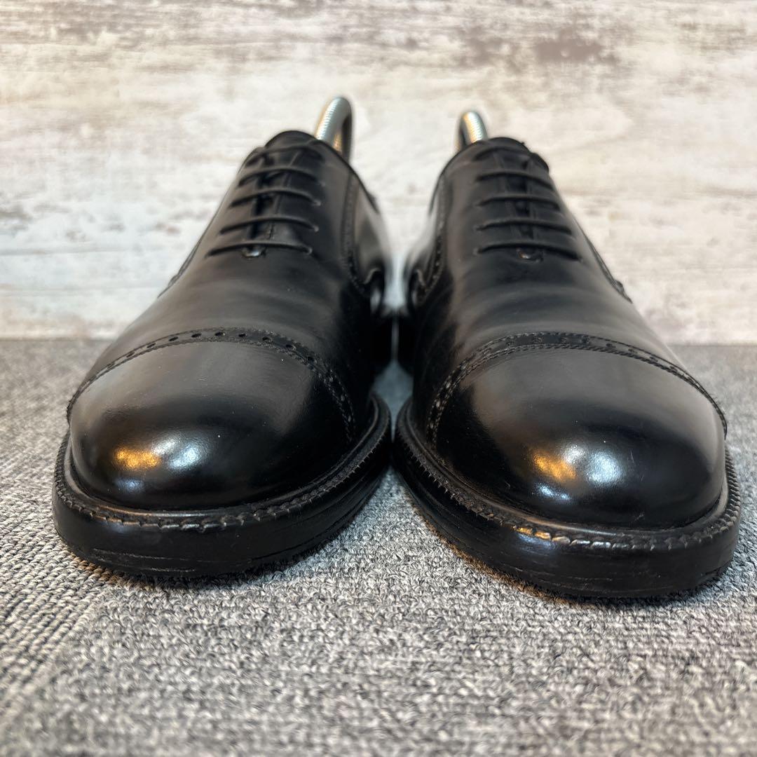 サルバトーレフェラガモ レザーシューズ ストレートチップ 黒 7.5