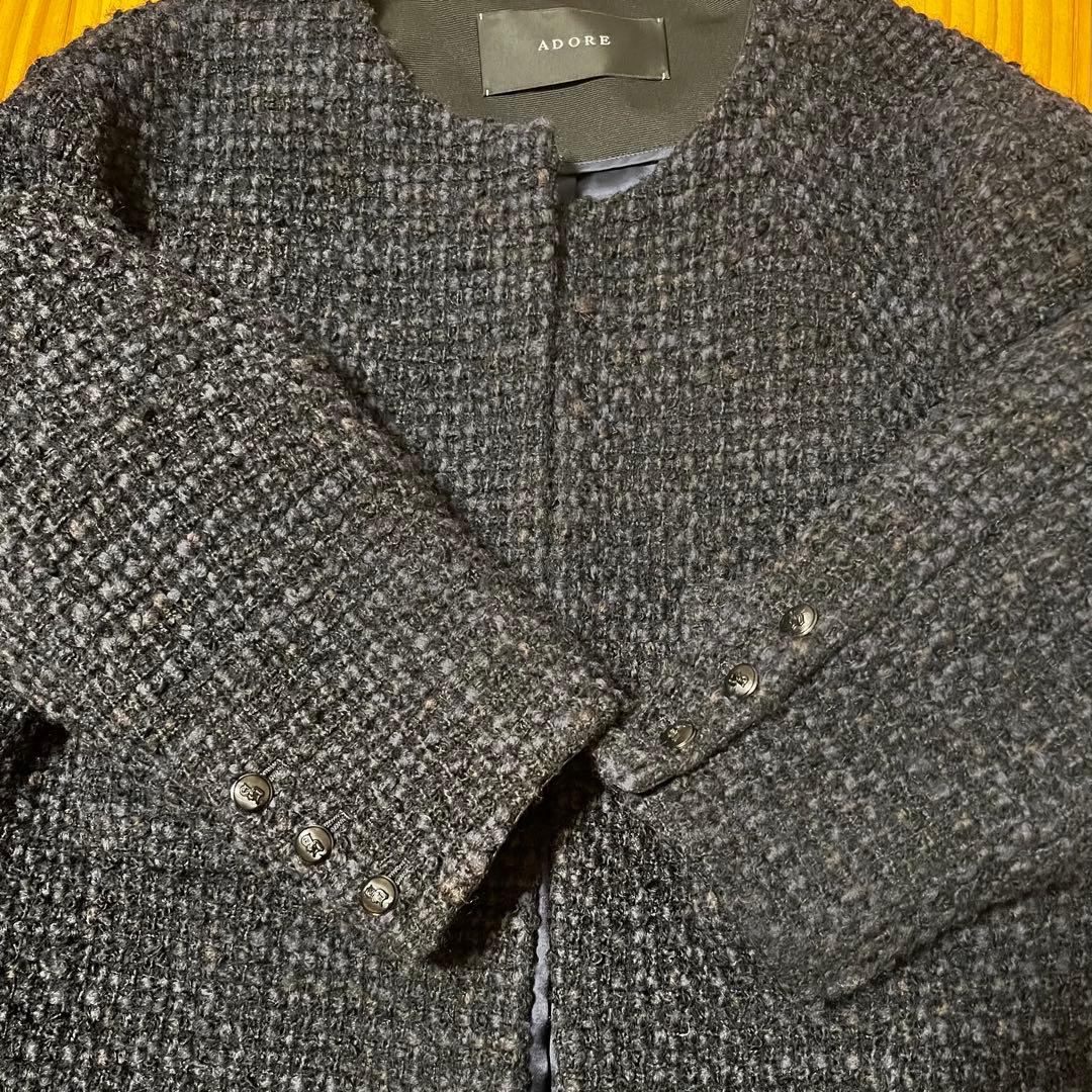 超美品ADORE 黒紺 ノーカラーツイードジャケット7-8部袖 大草直子コラボ
