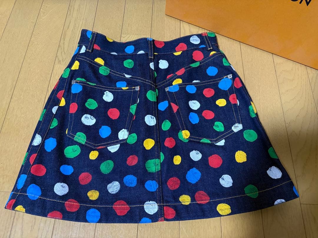 LOUISVUITTON 草間彌生 限定品 スカート 箱付き