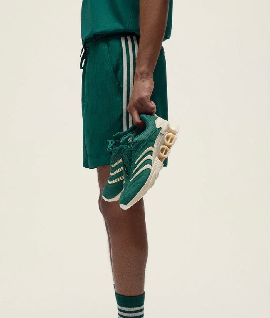 シューズ Kith adidas Football Predator Megaride