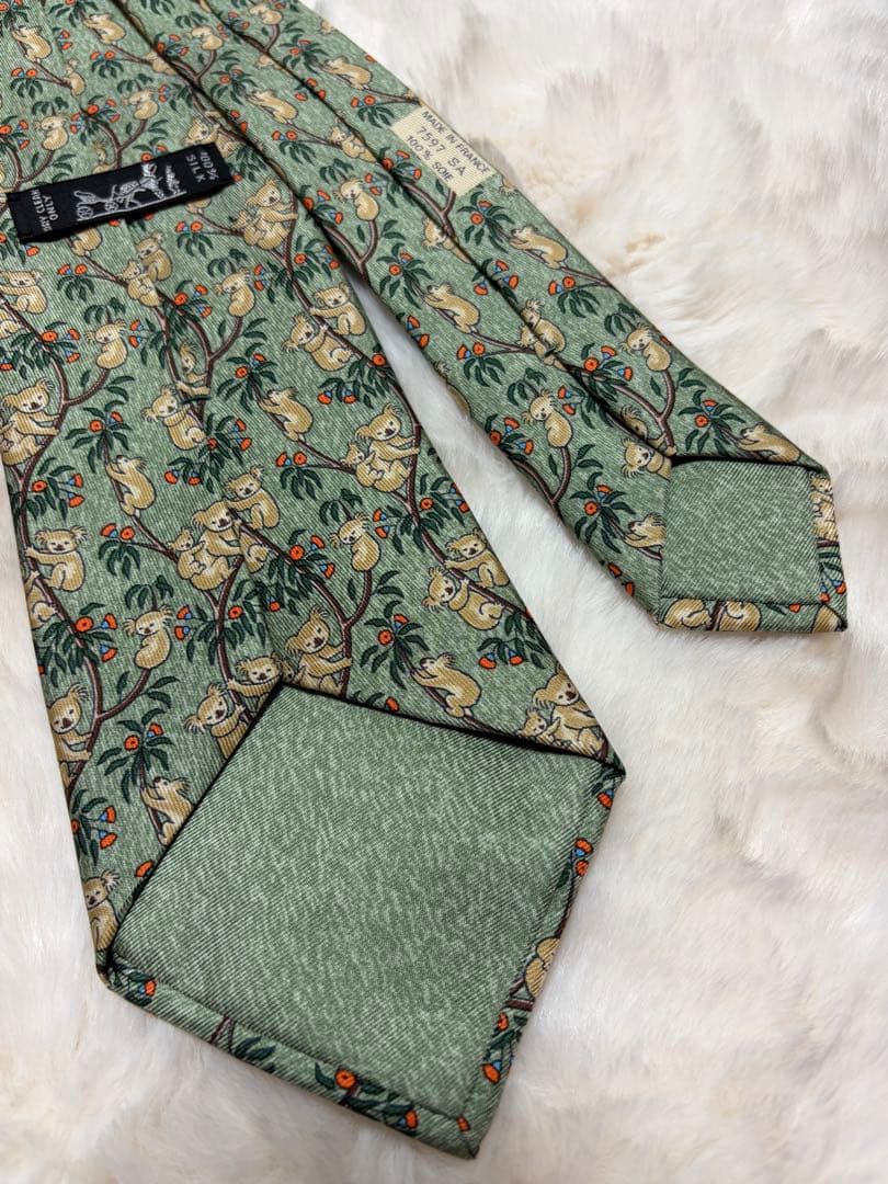 【美品】HERMES シルクネクタイ　コアラ柄 未使用品