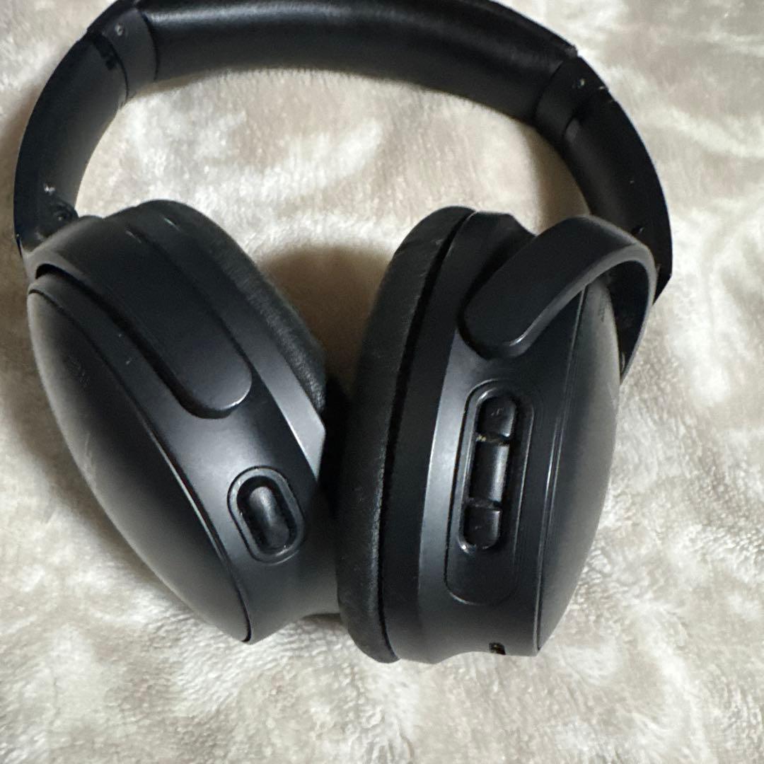 a*y様 Bose QuietComfort 45 headphones