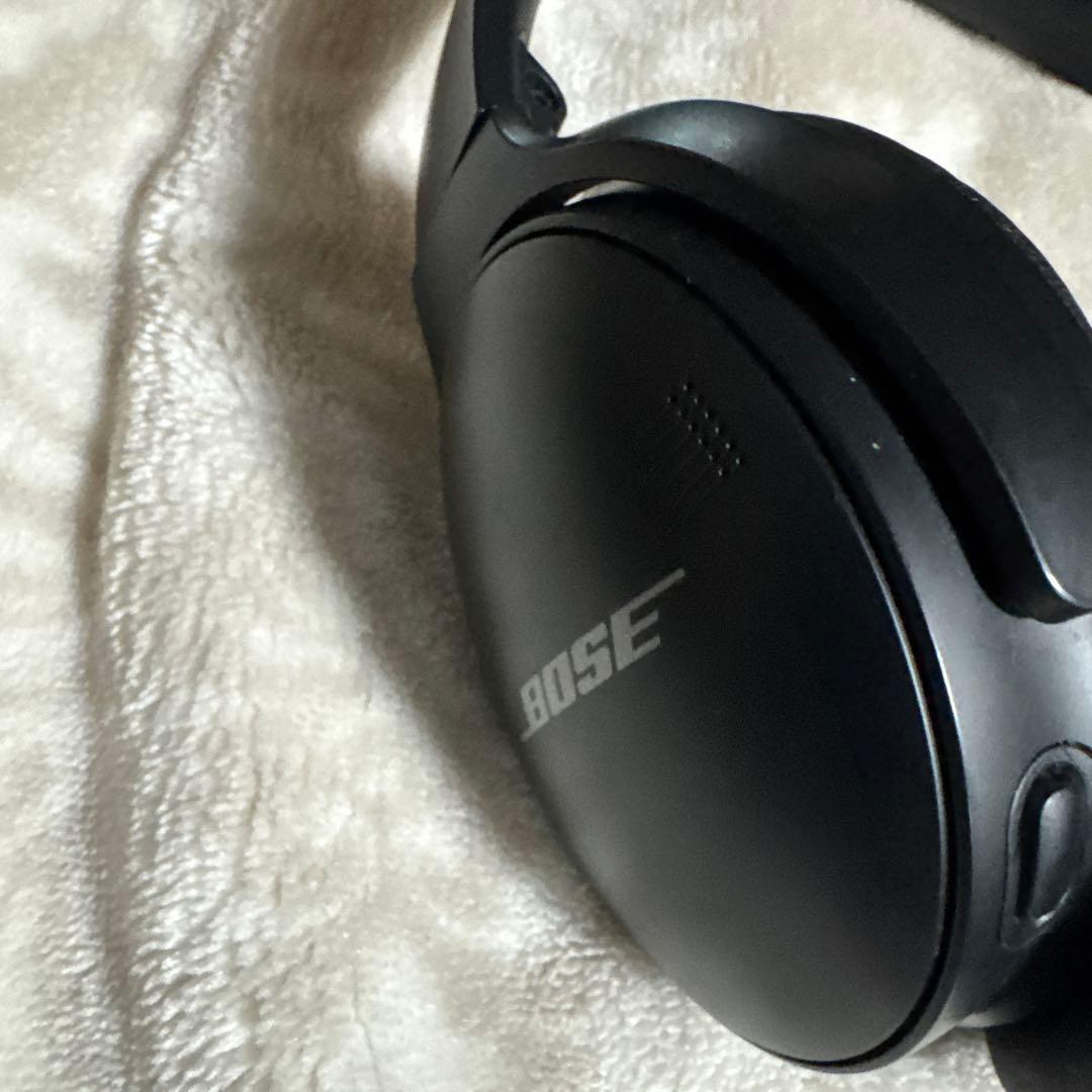 a*y様 Bose QuietComfort 45 headphones