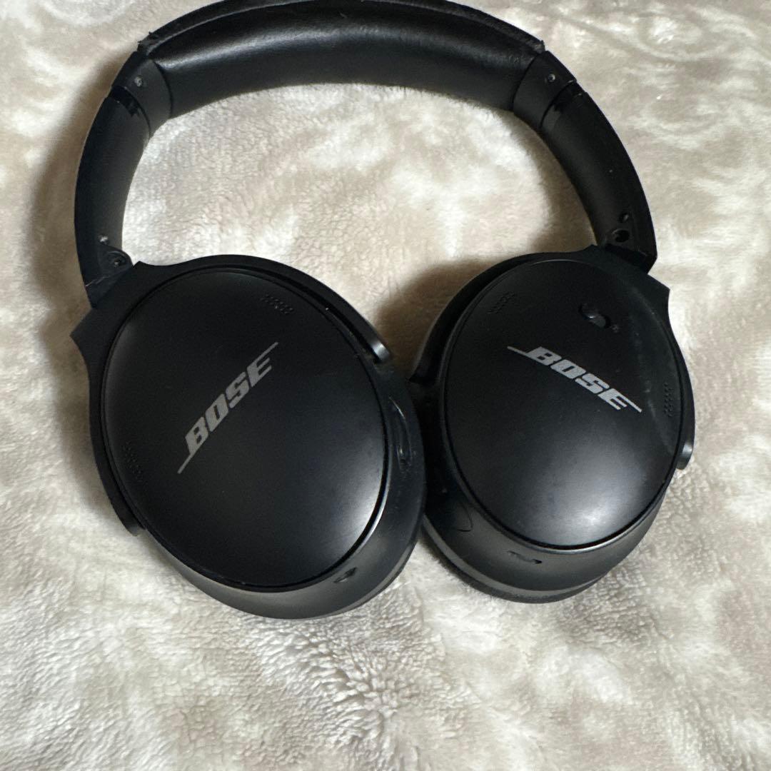 a*y様 Bose QuietComfort 45 headphones