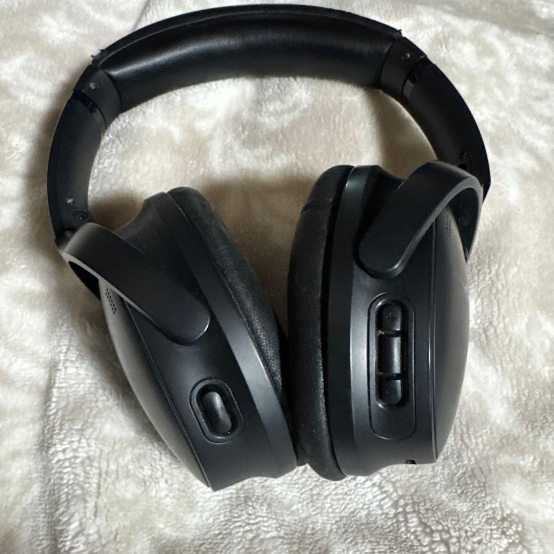 a*y様 Bose QuietComfort 45 headphones