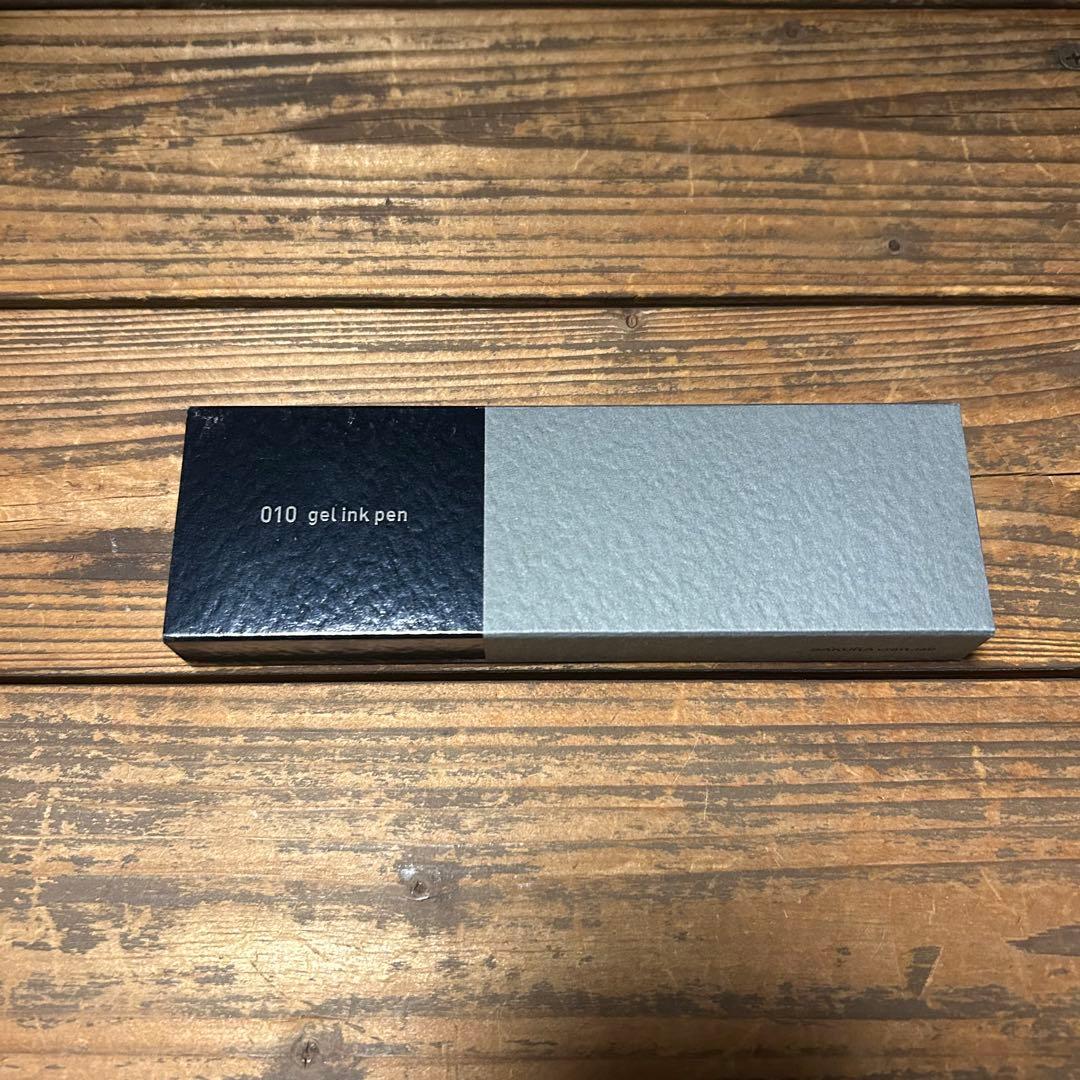 新品　サクラクラフトラボ　010 グレー　ボールペン 未使用