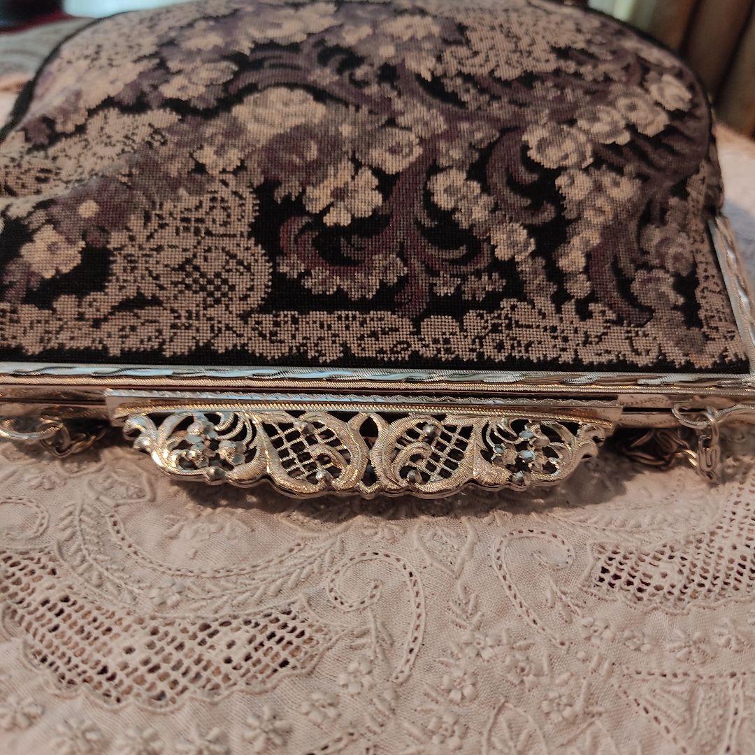 プチポワン　刺繍　ゴブラン　バック　ポーチ　アンティーク　ニードルポイント