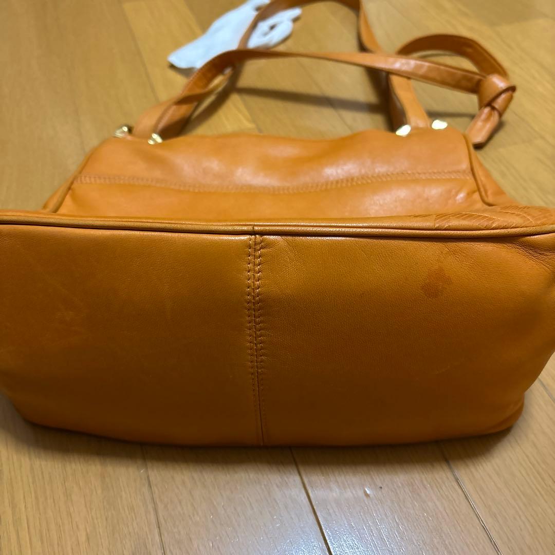 ロエベ、ナッパレザーショルダーバッグ