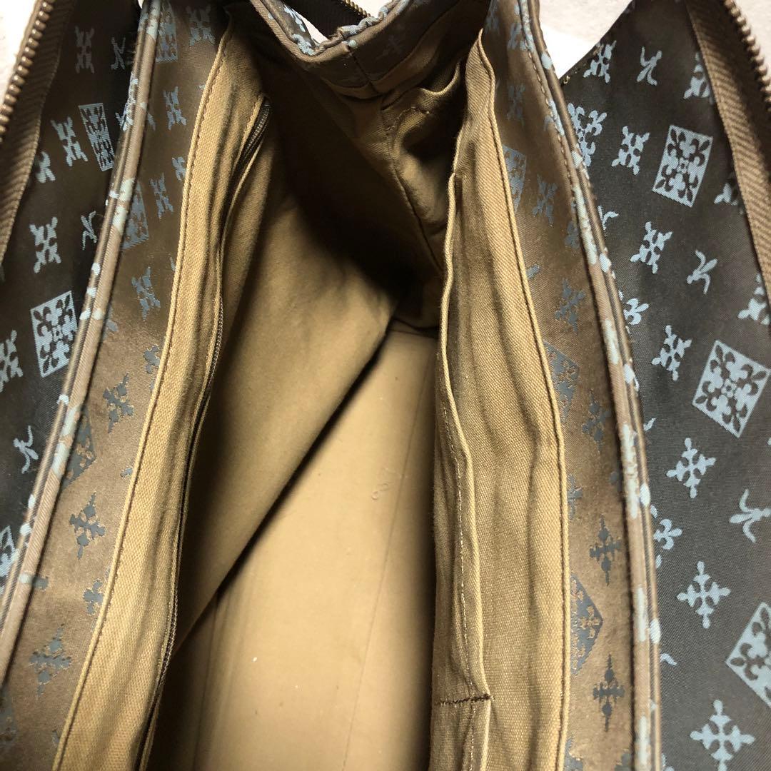 russet モノグラムビジネスバッグ ベージュ