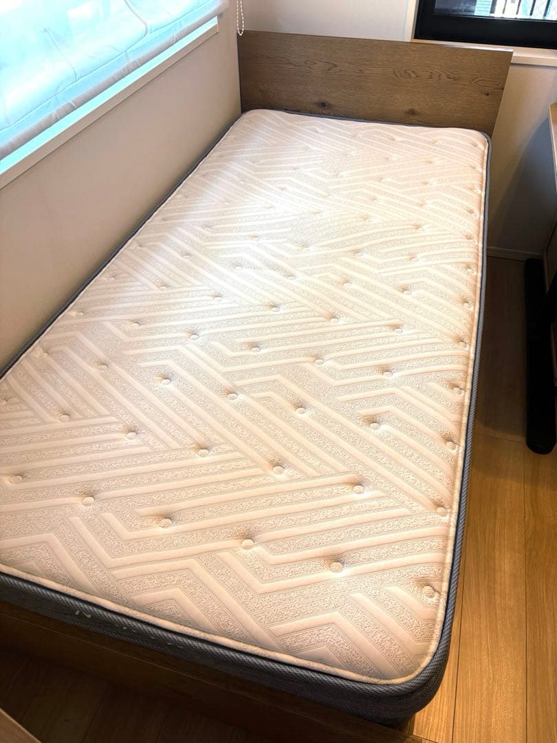 【極美品】ADDAY unico シングルフレーム＋収納引出し付き