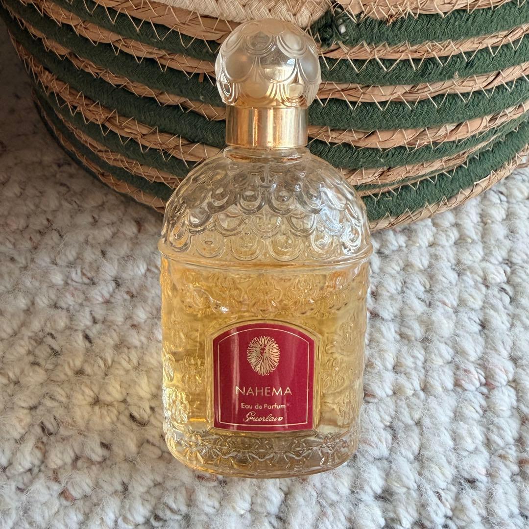 限定ボトルゲラン ナエマ オーデパルファン 香水 100ml